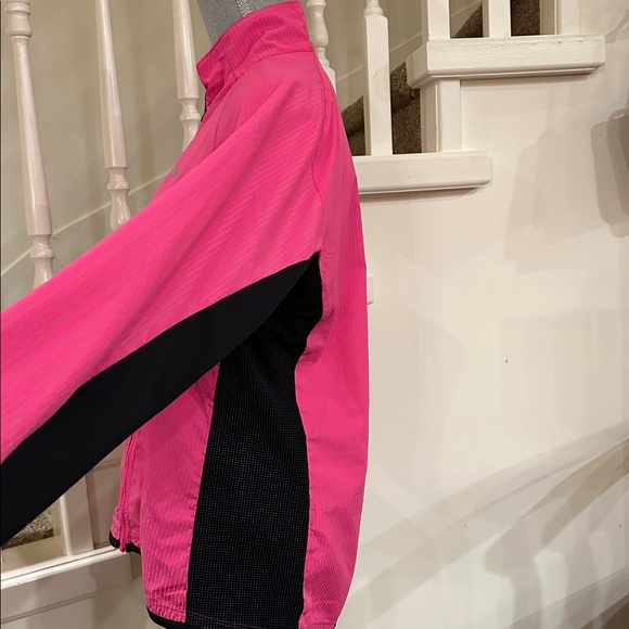 Women’s Sugoi cycling jacket - Picture 5 of 9